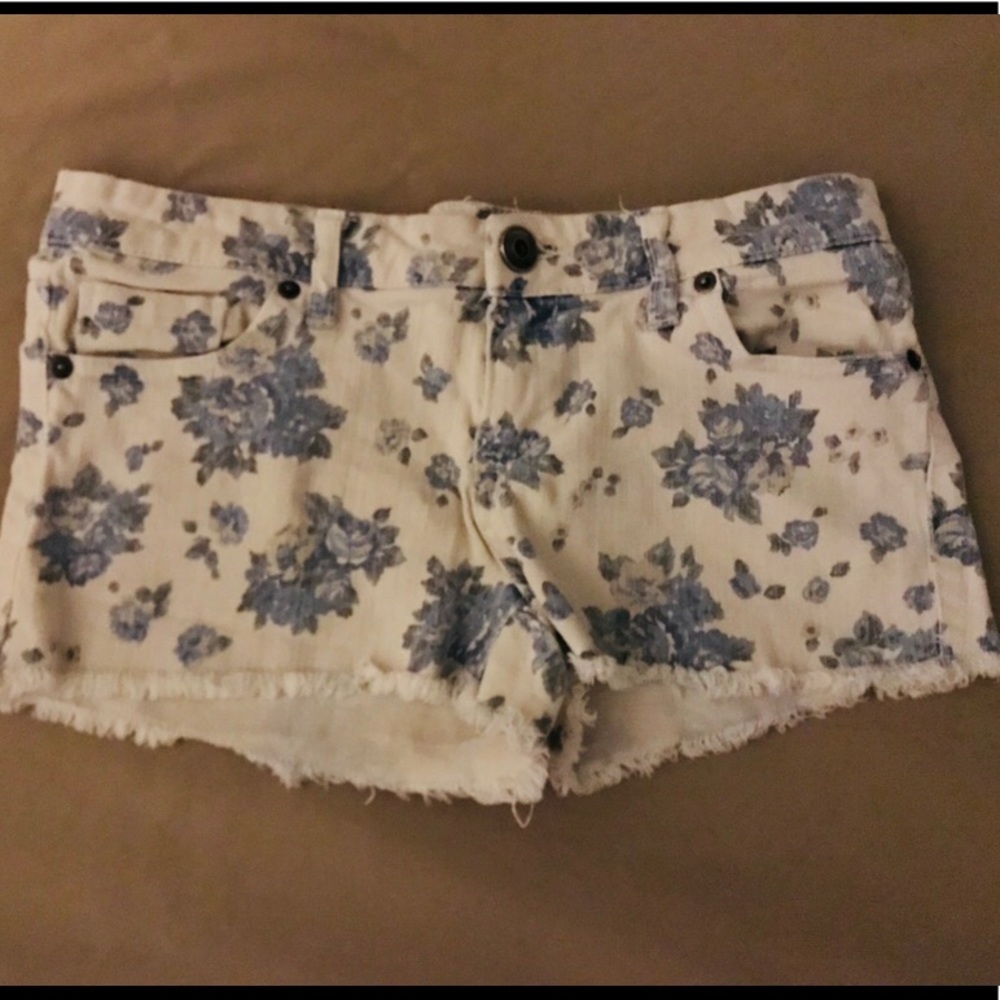 Cute 90’s VTG Jean Shorts